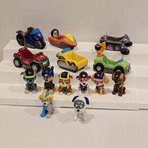 Paw Patrol Mission Paw Rescue Cruiser Figures and Vehicle Set